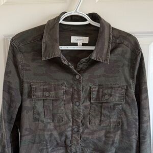 Level 99 Gina Utility Dark Camouflage Jacket Size Large
